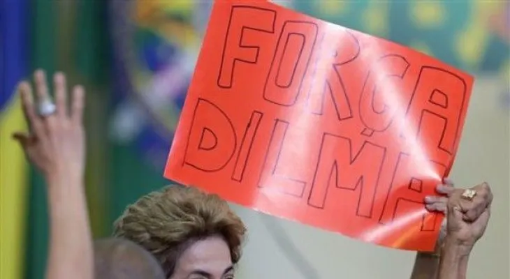 Dilma califica de un "golpe" su suspensión y dice que no dejará de "luchar"