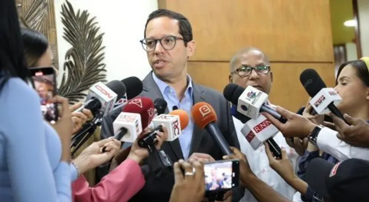 Gobierno dominicano centraliza compras tecnológicas y declara estratégica la infraestructura digital