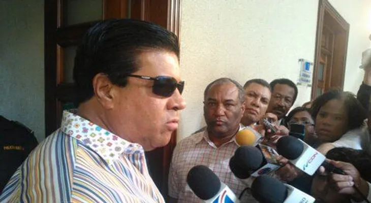 Frank Jorge Elías dice que deja su caso en 