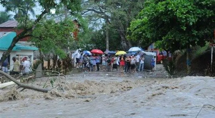 ONAMET anuncia lluvia para próximas 48 horas; COE mantiene 16 provincias bajo alerta
