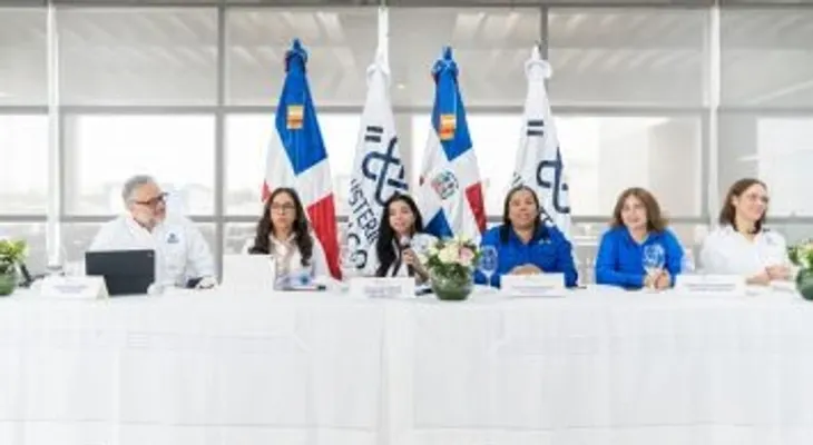 Yeni Berenice reúne al Ministerio Público para evaluar gestión y definir nuevas accione