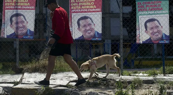 En Venezuela la gente cazan perros, gatos y palomas para comer, dice alcalde