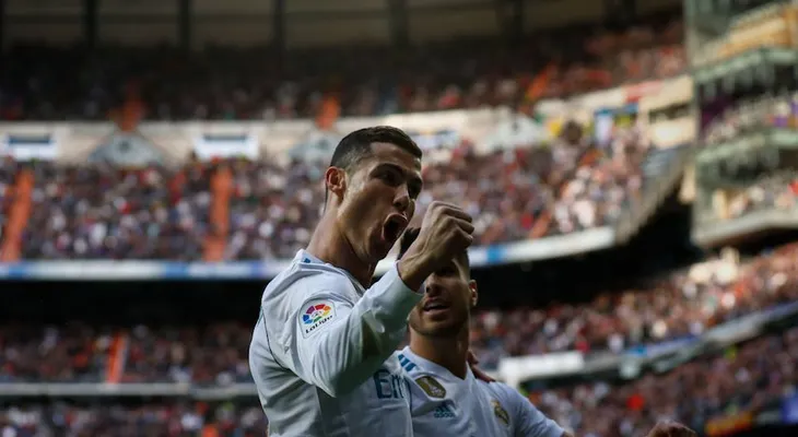 Real Madrid golea al Sevilla y se marcha con una sonrisa al Mundial de Clubes