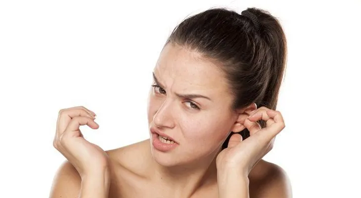 7 partes de tu cuerpo que no debes tocar con las manos