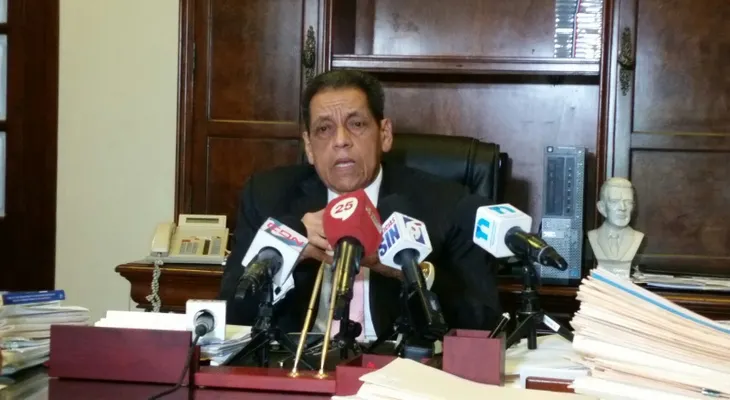 Pina Toribio: nada le impide a Medina observar Código Penal si senadores lo aprueban