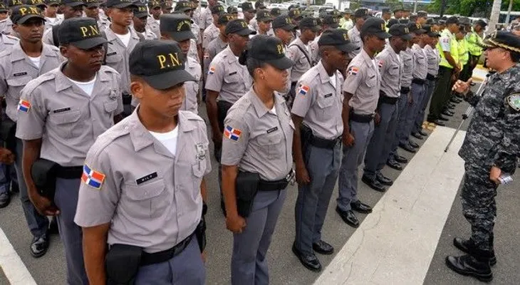 Más de 3,700 agentes patrullan las calles