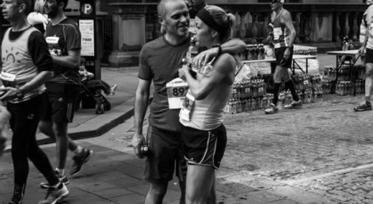 8 maneras de la pareja hacer ejercicio juntos en San Valentín