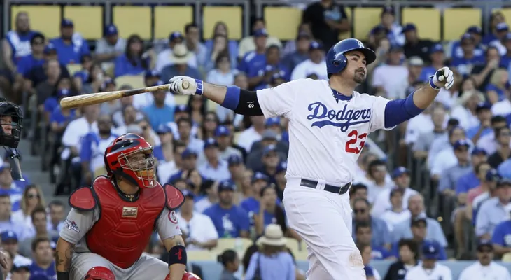 González pega grand slam en el triunfo de los Dodgers