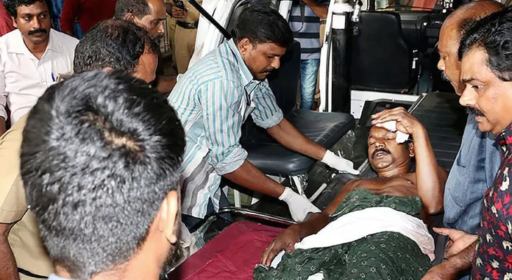 109 personas murieron en incendio de templo de la India