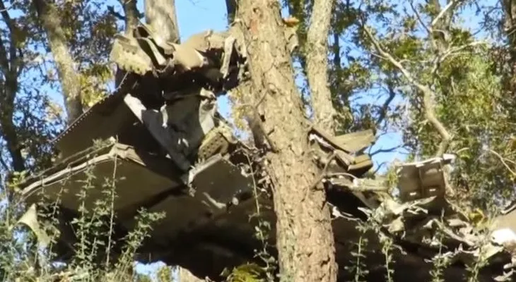 Medios de EE.UU. divulgan imágenes de escombros del Su-24 ruso (VIDEO)