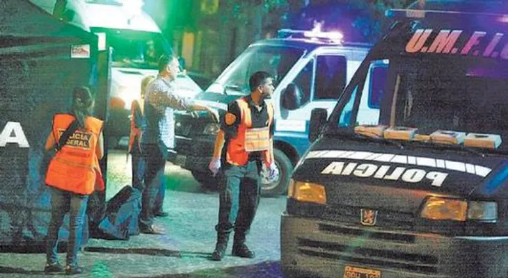 Hombre apuñala a sus dos hijos y luego intenta suicidarse