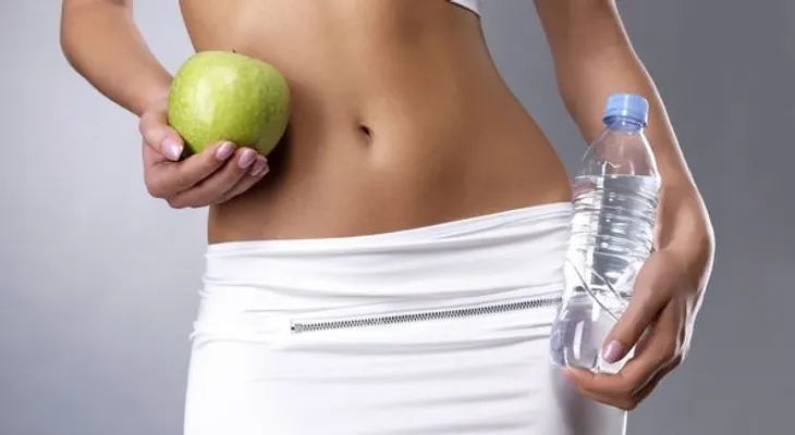 Una dieta para adelgazar solo con agua? Prueba y te sorprenderás