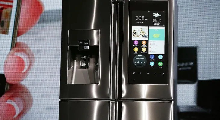 Samsung conecta a la familia con un refrigerador inteligente