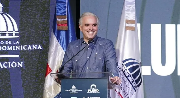 De Camps destaca el debate escolar para fortalecer la democracia