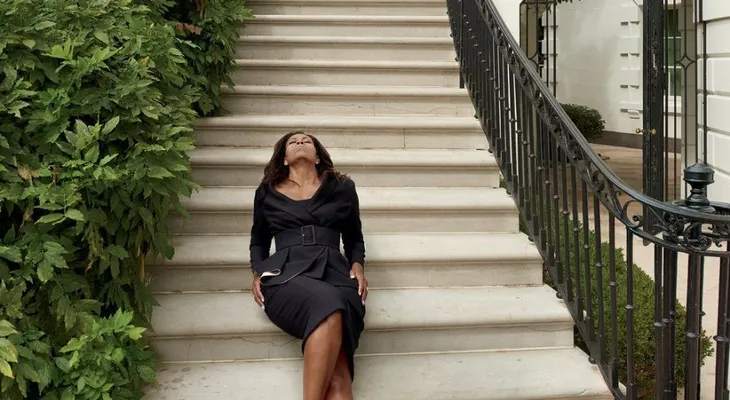 Michelle Obama se despide con elegancia y sensualidad