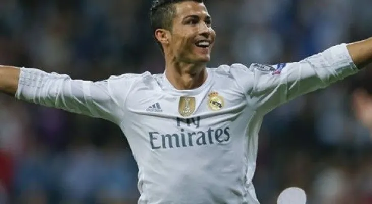 Cristiano anota 3 y Real Madrid aplasta al Shakhtar