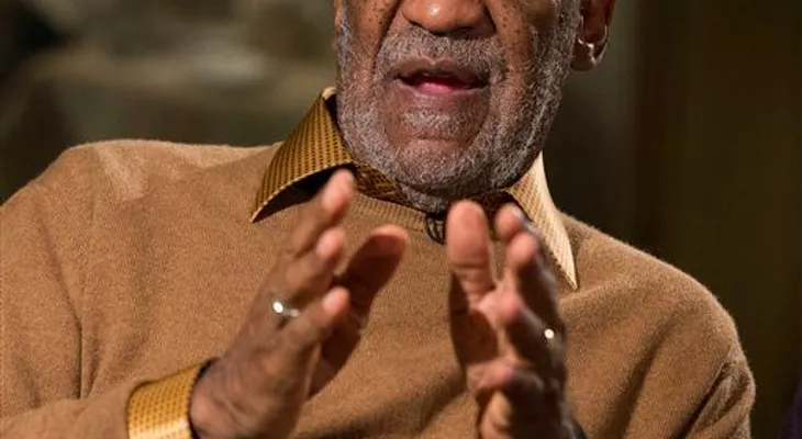 Mujer demanda por difamación a Bill Cosby 