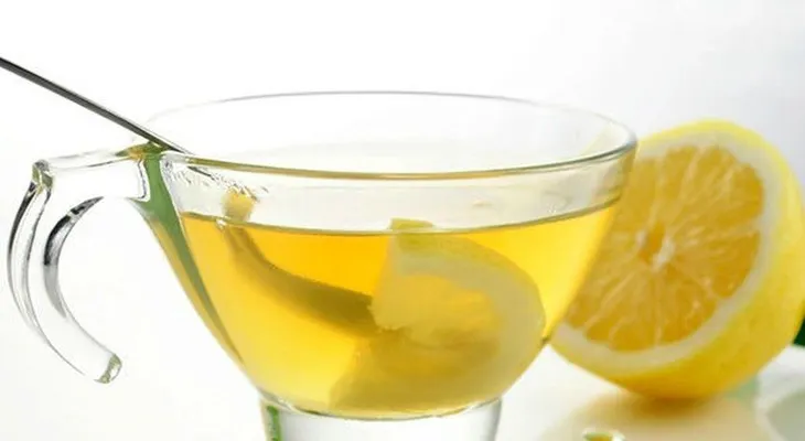 Cómo bajar correctamente de peso con limón y ajo