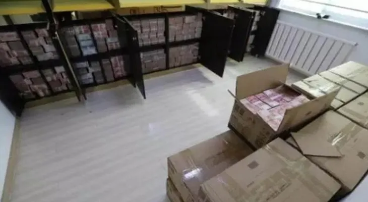 La policía halla USD30 millones en apartamento de una mujer que cometió una estafa piramidal contra 100.000 personas