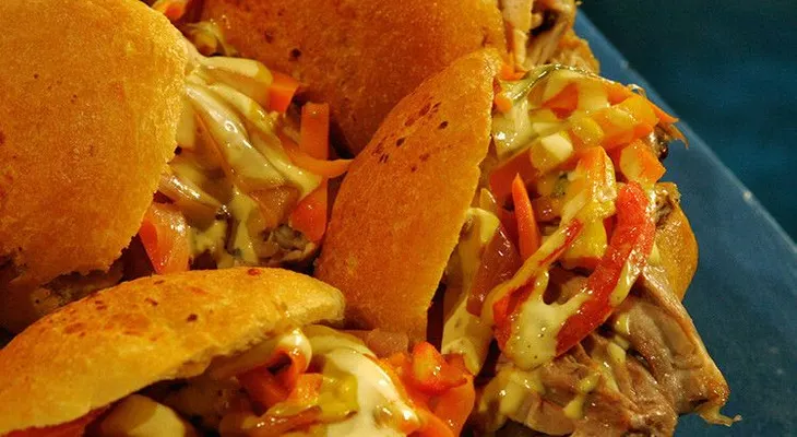 Revelan cómo la comida rápida afecta a los riñones