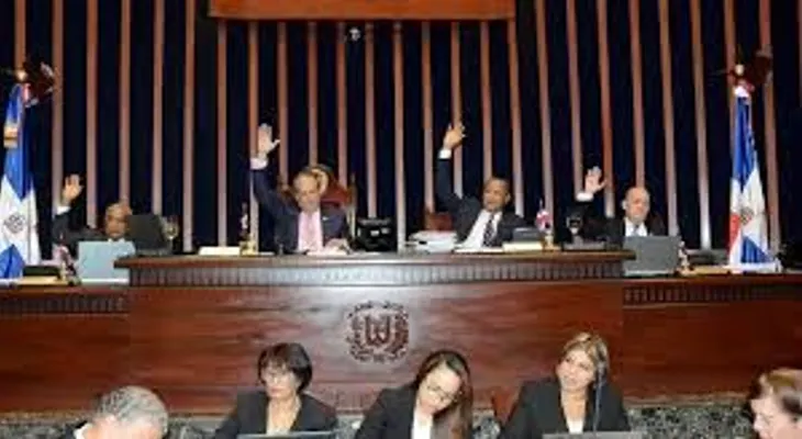 Senado conforma Comisión Bicameral para estudiar Ley de Comercio Marítimo de RD