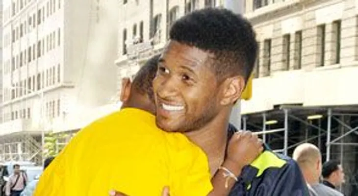 Hijo de Usher en terapia intensiva tras sufrir un accidente