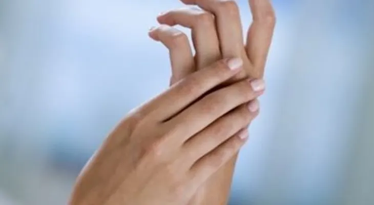 ¿Por qué sucede un dolor en manos y muñecas