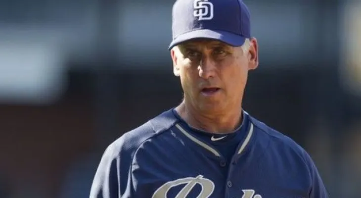 Padres de San Diego despiden a su manager 