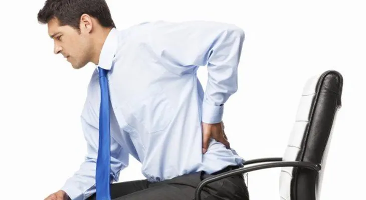 Pasar muchas horas sentado aumenta el riesgo de cáncer