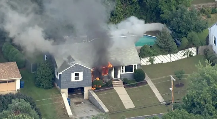 Múltiples explosiones de gas en 40 casas en tres ciudades de Massachusetts