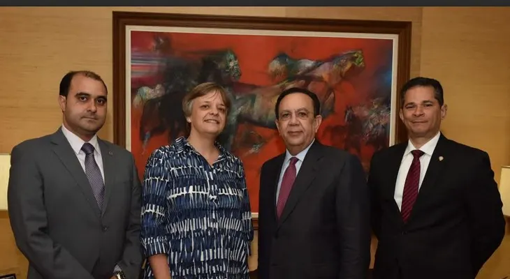 Valdez Albizu recibe embajadora de Alemania; intercambian impresiones sobre economía de la región 