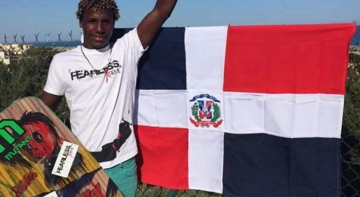 Dominicano gana campeonato europeo de kitesurf en Francia