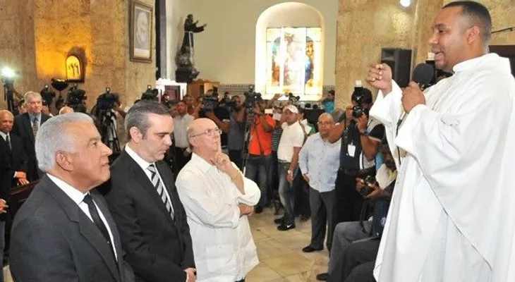 Luis Abinader afirma que busca sacar al PLD y cambiar el país