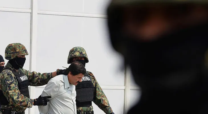 Grupo armado asalta la casa de la madre de "El Chapo" y aterroriza a la comunidad