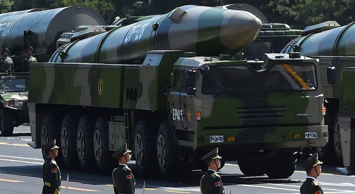 Con este misil, China sería capaz de alcanzar una base de EE.UU. en el Pacífico