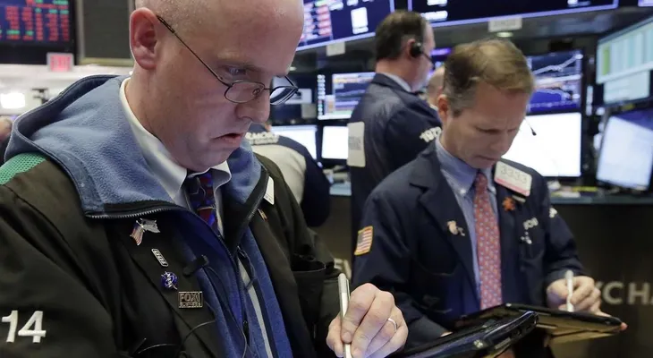 Después de otra jornada negra, Wall Street abrió con más volatilidad