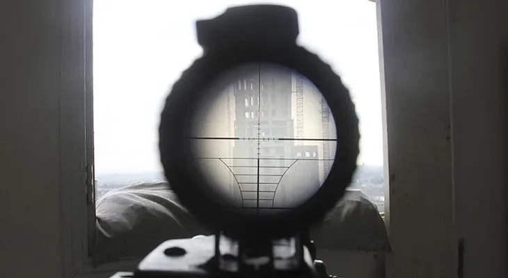 Efectividad total: un francotirador mató a cinco terroristas del EI con solo tres disparos