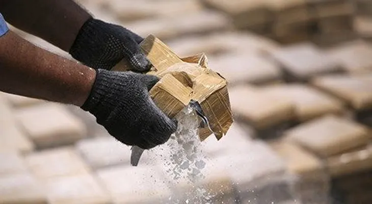 Detienen a pareja con un kilo de cocaína en Santiago Rodriguez