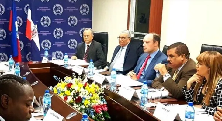 Senador revela 233 emisoras haitianas interfieren en frontera dominicana