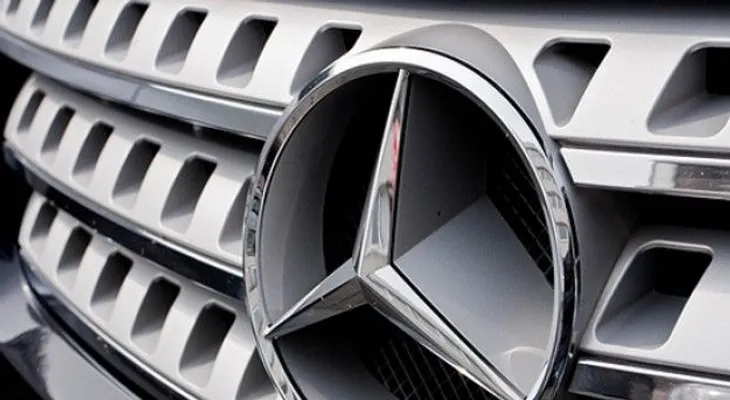 Mercedes-Benz logra record de ventas en 2013