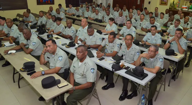 Director Amet realiza cambios y designaciones 