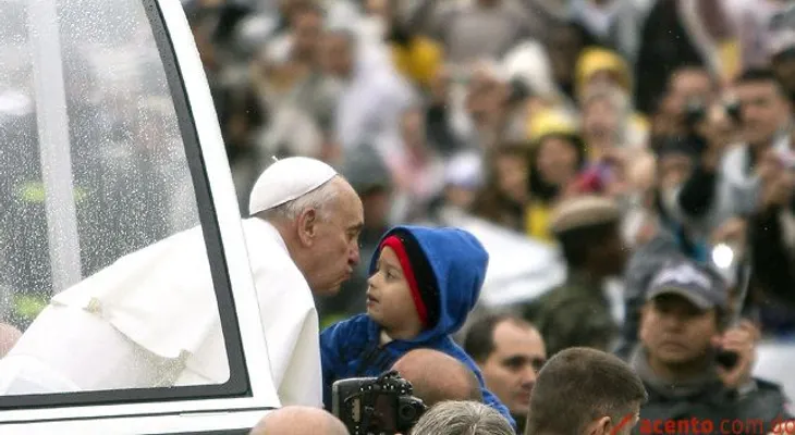 Papa fustiga obispos ambiciosos que hacen ostentación de príncipes