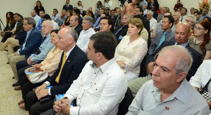 58 extranjeros se juramentan como dominicanos