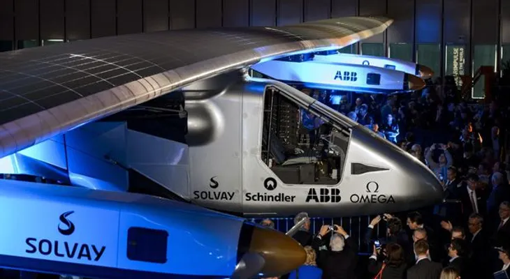 El avión sin combustible que "vuela por siempre"