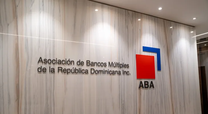 Bancos múltiples elevan en 44% sus puntos de acceso físico en ocho años