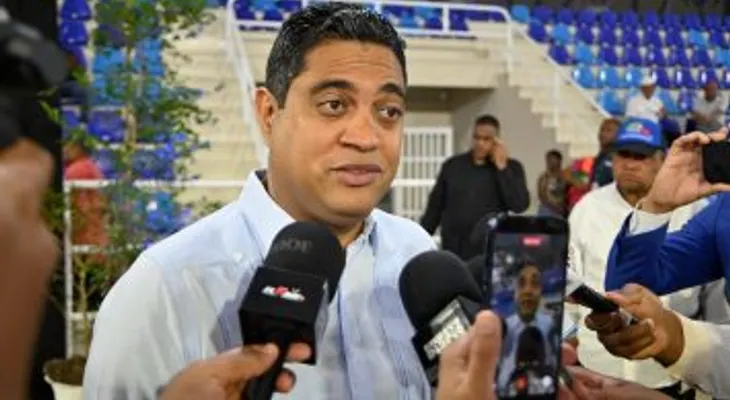 Ministro Kelvin Cruz anuncia caravana este domingo en honor a atletas de Santo Domingo 2026