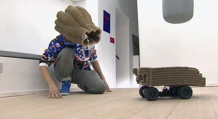 Observe cómo un coche proyectado por jóvenes rusos se mueve con la mente (VIDEO)