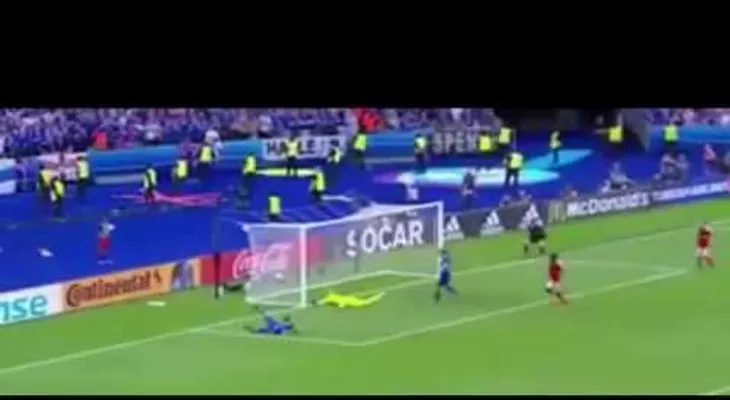 La alegría de este comentarista islandés le romperá los tímpanos