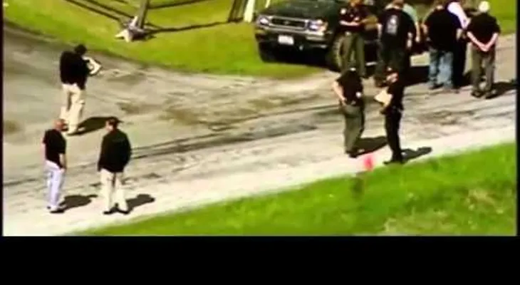 Un homicida "ejecuta" a 7 miembros de una misma familia (VIDEO)