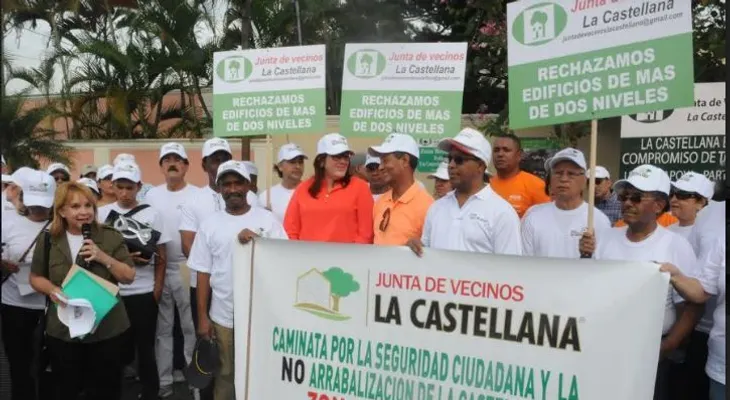 Residentes en La Castellana realizan caminata en demanda de paz y cese a la arrabalizaciòn